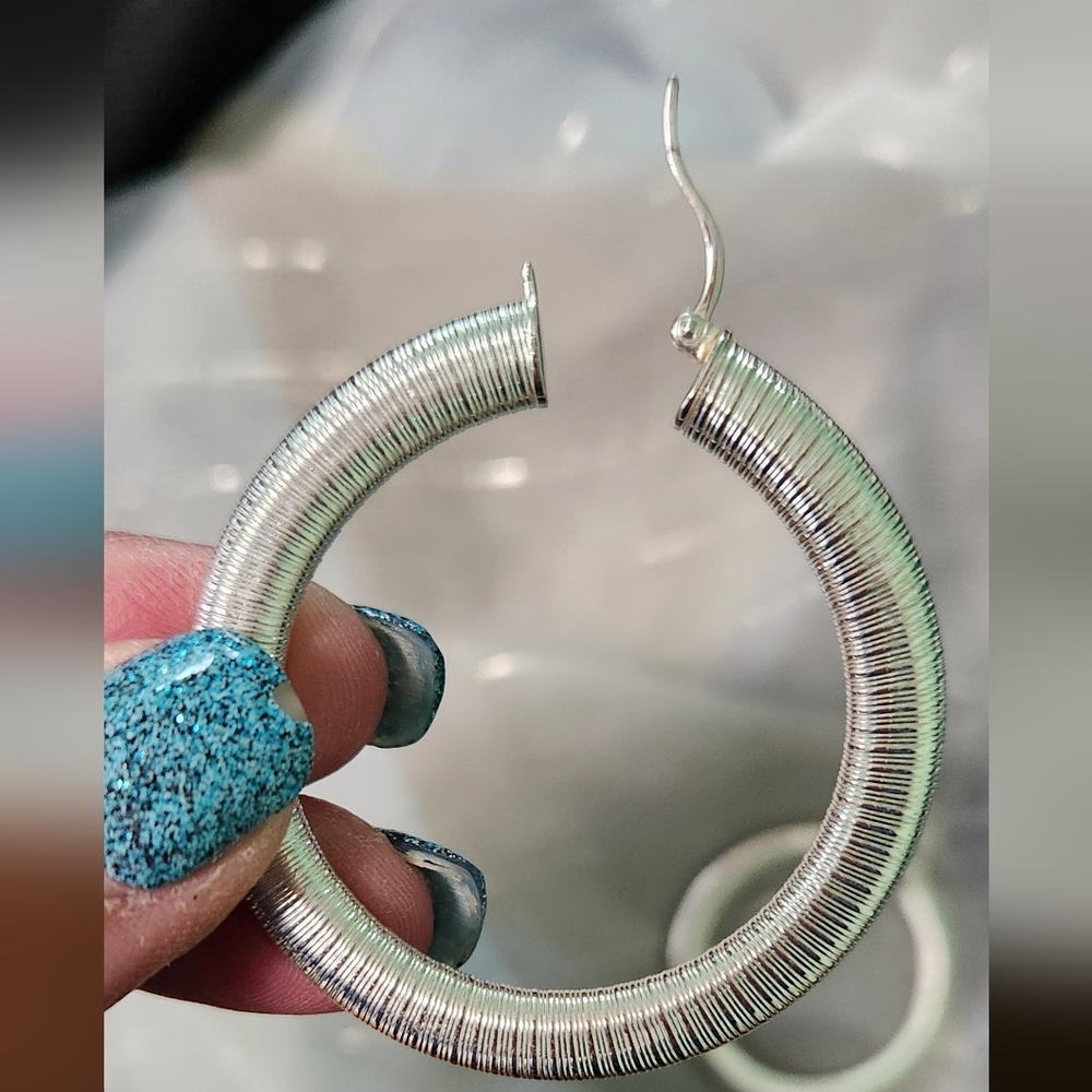 Chic Silver Coil Hoop Earrings